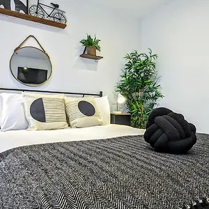 Apartment Innit Townhouse, London