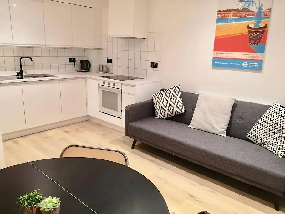 Contemporary 1 Bed In Peckham Apartment London